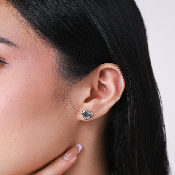 IVANA GOLD HEART EARRING